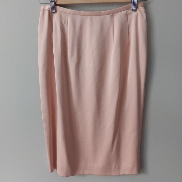 Dana Buchman silk embroidered skirt suit set. Size 6 Peachy pink - Picture 3 of 12